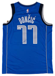 Luka Dončić Signed Dallas Mavericks Nike Swingman Jersey with JSA LOA