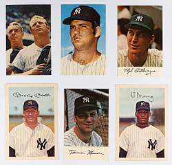 1966-1971 New York Yankees Postcards (25) with Dexter Press & Clinic Including (2) Mickey Mantle & (2) Thurman Munson