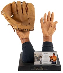 1997 Kent Collectibles Willie Mays 1954 World Series "The Catch" Limited-Edition Hands Sculpture