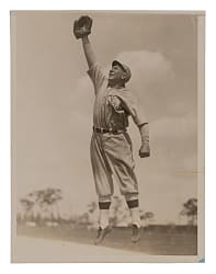 1928 Tris Speaker Type I Original News Service Photo - PSA