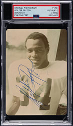 Circa 1970s Rookie Era Walter Payton Signed Type I Photograph - PSA/DNA Authentic