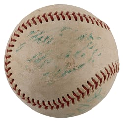 Roberto Clemente Signed ONL/Giles Baseball with Full PSA/DNA LOA