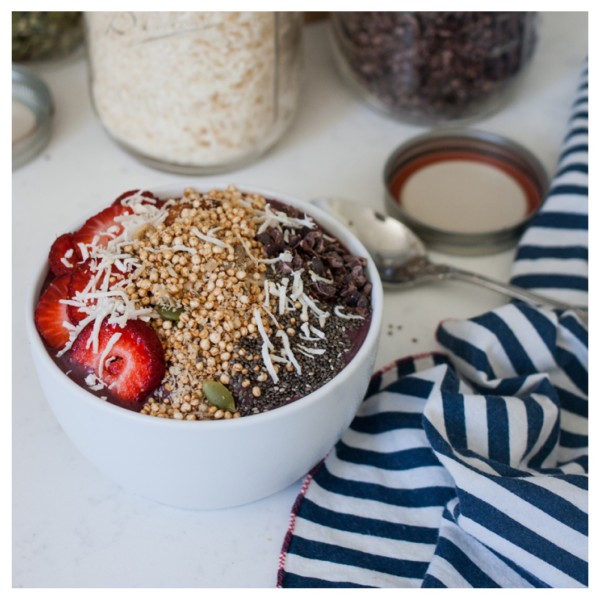 Acai Bowl - Jessica Murnane - The Wellnest by HUM Nutrition