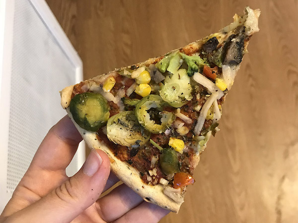 Vegan Pizza - Vegetarian Nutritionist - The Wellnest by HUM Nutrition