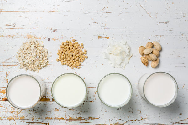 Milk Alternatives - Oat Milk Nutrition - The Wellnest by HUM Nutrition