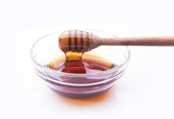 Honey - Seasonal Allergy Hacks - The Wellnest by HUM Nutrition