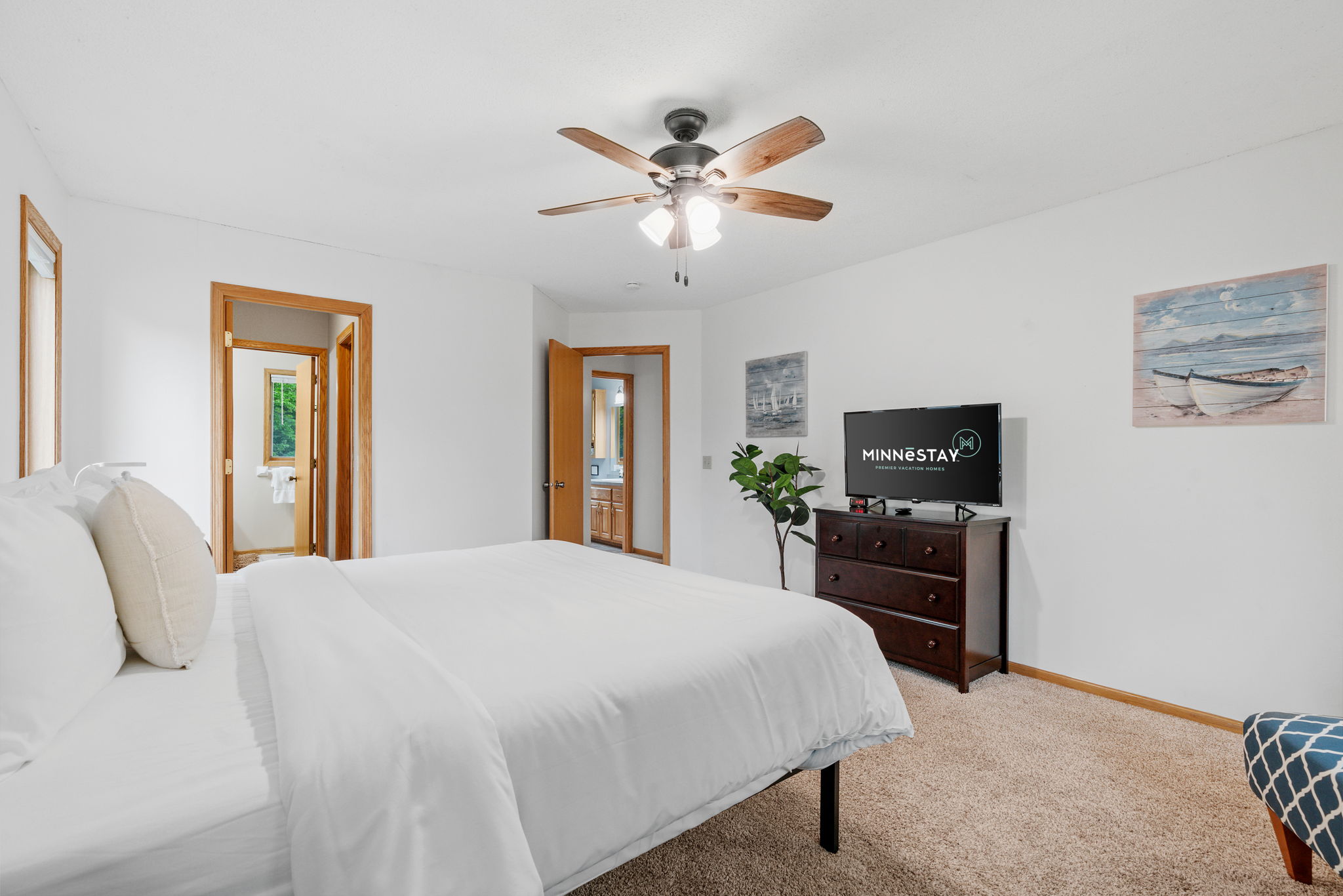 Bright and inviting bedroom with a cozy atmosphere.