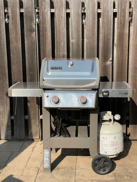 Gas grill