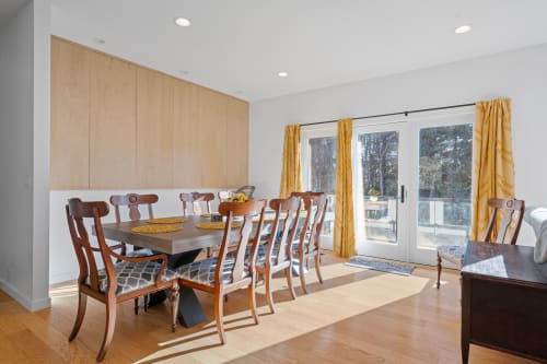 Bright and inviting modern dining area with stylish decor.
