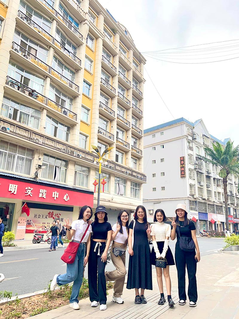 Tour du lịch Hà Khẩu 1 ngày khởi hành tại cửa khẩu quốc tế Lào Cai