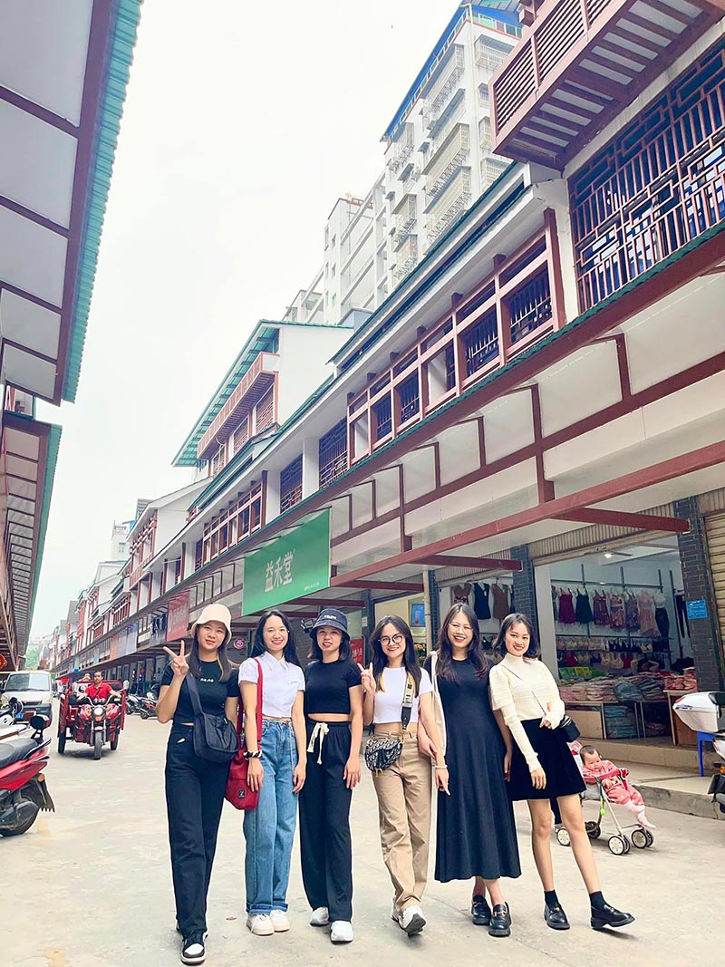 Tour du lịch Hà Khẩu 1 ngày khởi hành tại cửa khẩu quốc tế Lào Cai