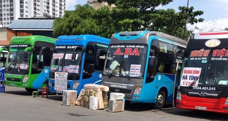 Xe A Ba từ Hà Nội đi Sài Gòn