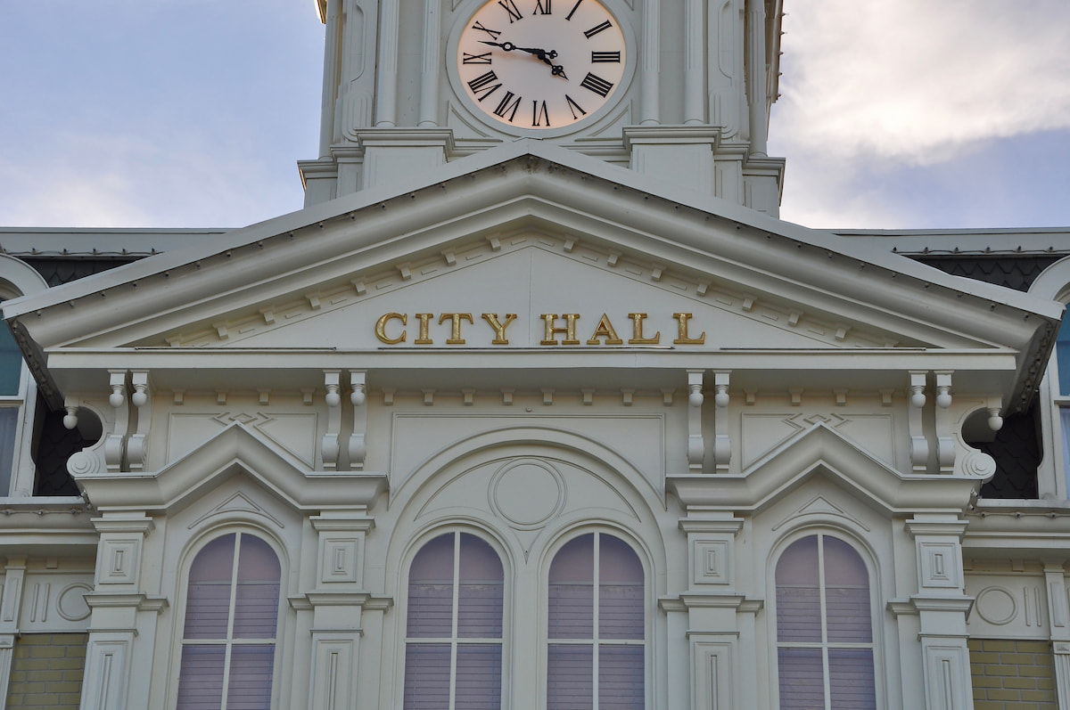 Front exterior of a city hall building