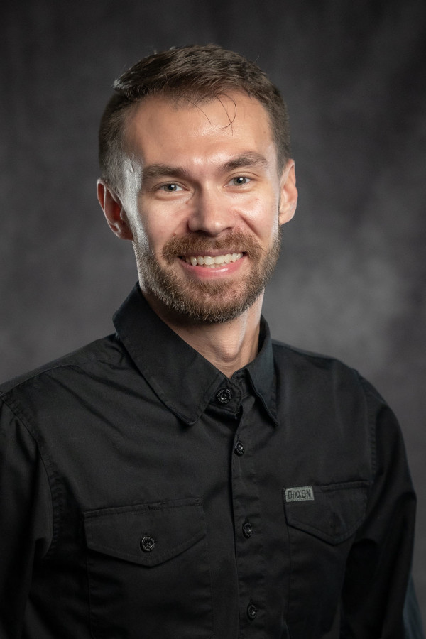 Headshot of Service Sales Representative Clayton Aderholdt