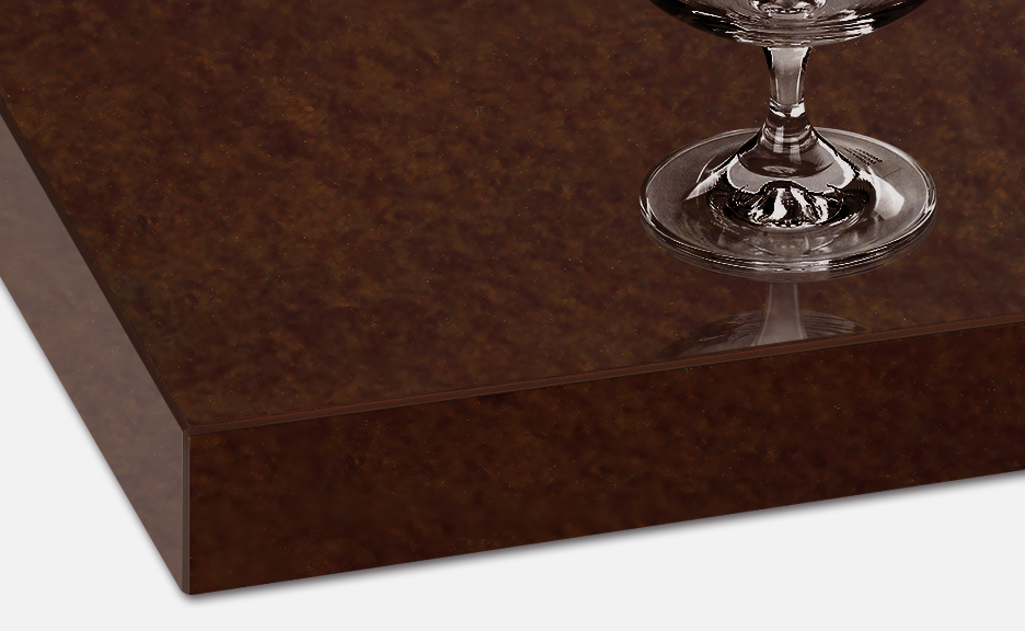 鏡面に仕上げたマホガニー木目柄の共巻エッジ