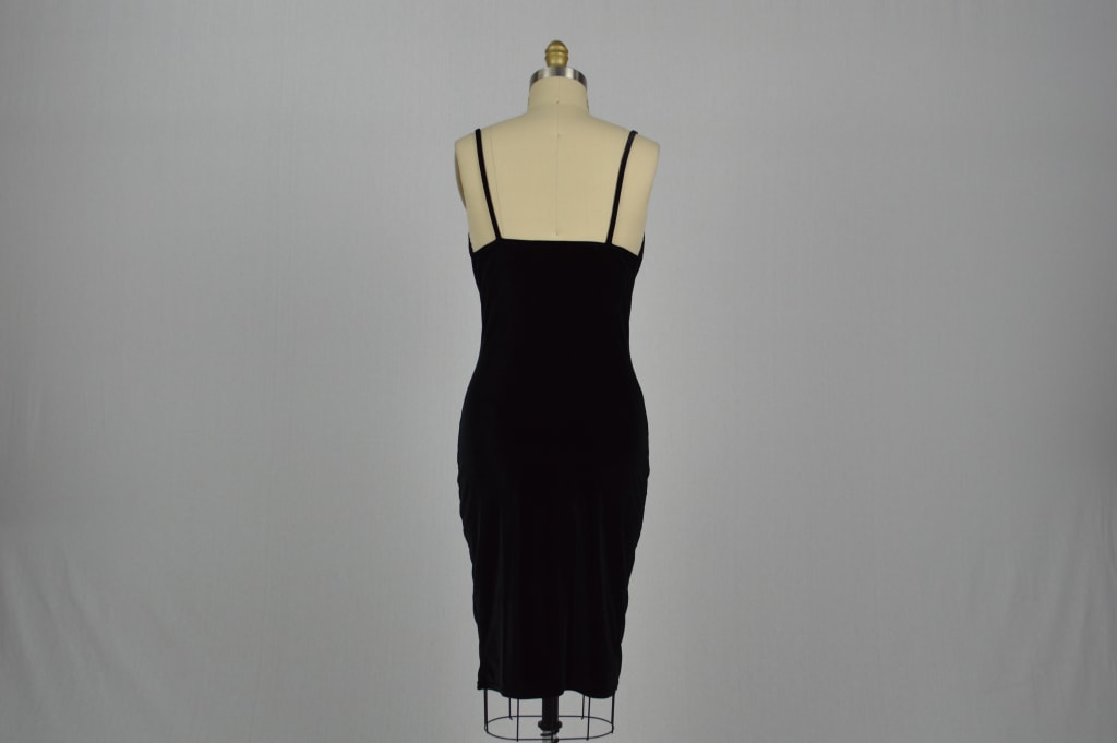 Black Velvet Bodycon Scoop Neck Dress