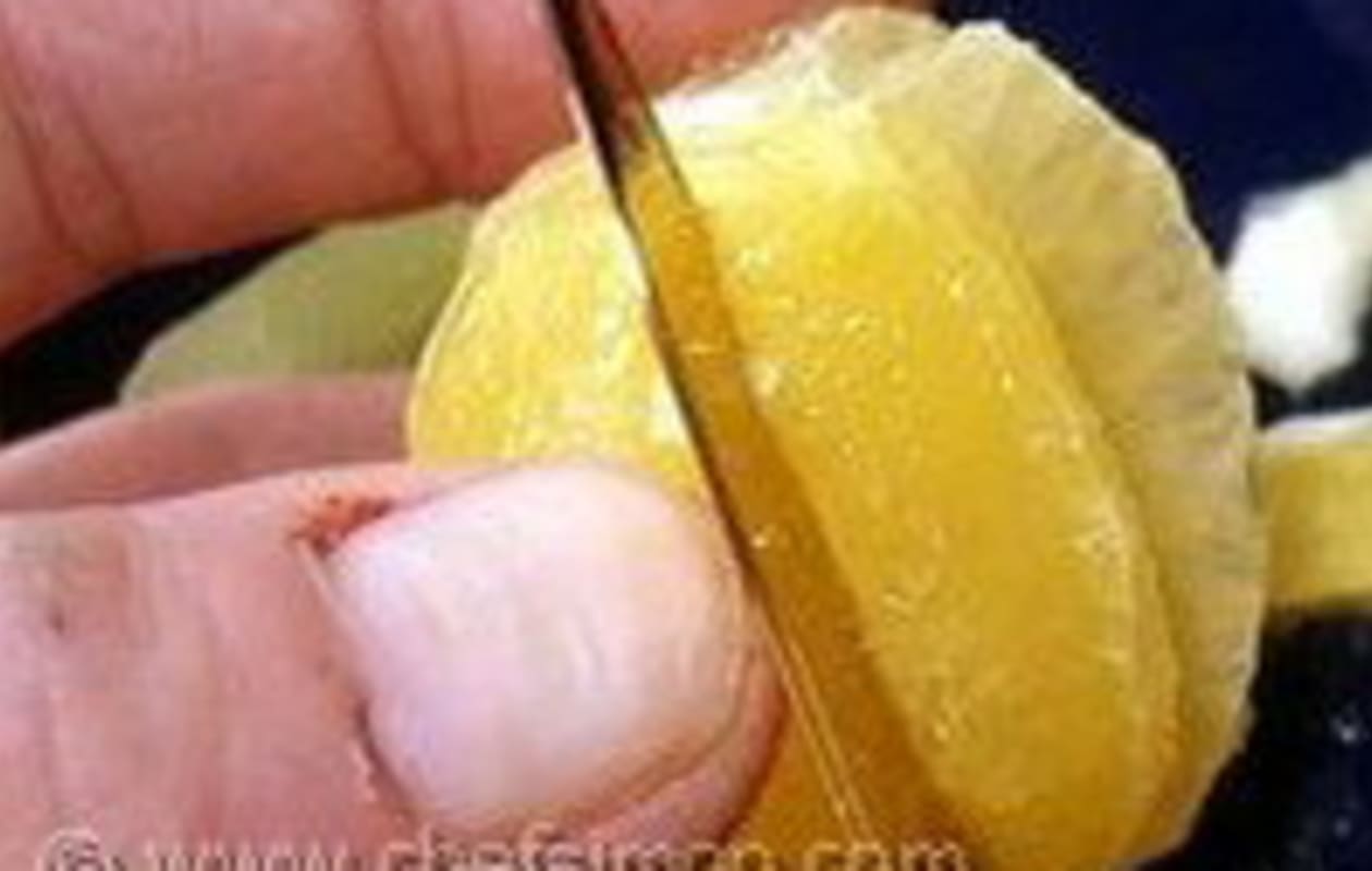Lever des suprêmes de citron - Etape 4