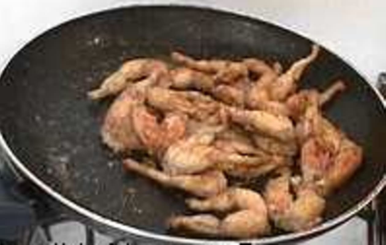 Cuisses de grenouille à l'ail et persil - Recette par Chef Simon