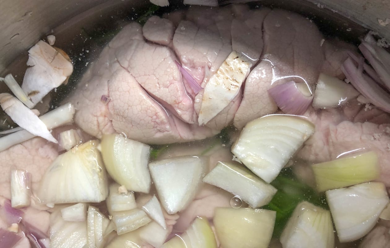 Blanchir, éplucher et pocher des ris de veau Technique culinaire Recette par Chef Simon