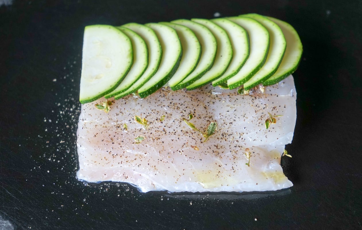 Filet de bar en écailles de courgette - Etape 9