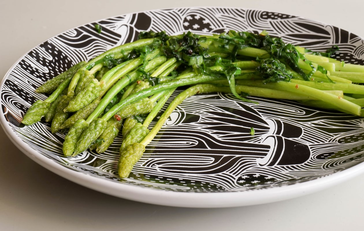 Asperges des bois sautées à l'ail des ours - Etape 8