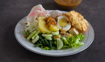 Assiette de gado-gado