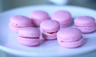 Macaron aux framboises