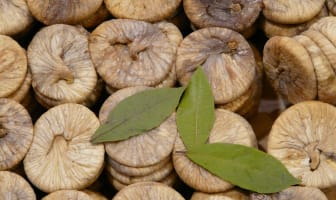 Exposition de figues sèches