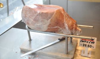 Jambon cuit à l'os en vente