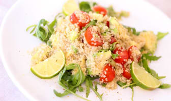 Salade de quinoa, tomates et citron vert