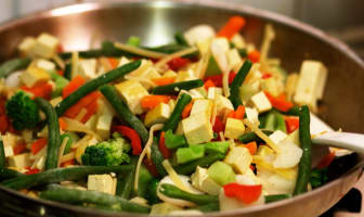 Poêlée de légumes et tofu