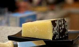 Tranche de pecorino romano