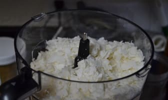 Beurre de noix de coco dans un blender
