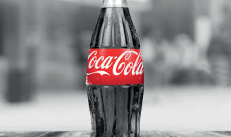 Une bouteille en verre de Coca-Cola