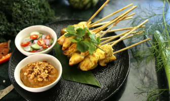 Brochettes de poulet sauce satay