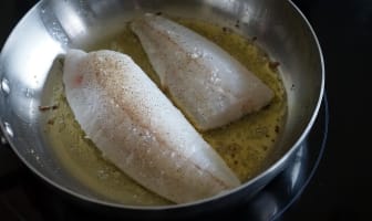 Filets de turbot sautés