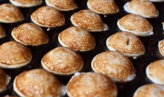 Poffertjes, petites crêpes néerlandaises