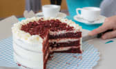Gâteau à étages, chantilly et chocolat
