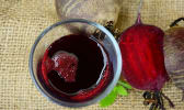 Verre de jus de betterave rouge
