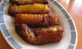 Assiette de beignets de banane