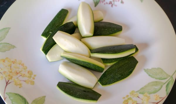 Tourner des courgettes