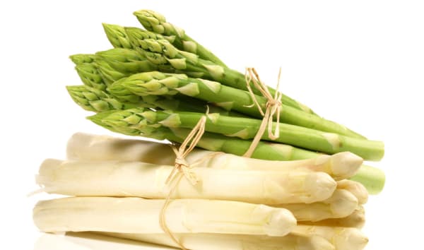 Duo d'asperges vertes et blanches