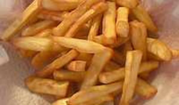 Frites et chips de patate douce