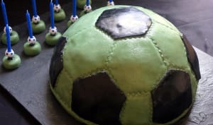 Des Gateaux D Anniversaires Pour Faire Rever Les Enfants 8 Recettes De Gateau D Anniversaire Gravity Cake Pate A Sucre Cake Design Number Cake Des Gateaux D Anniversaires Pour Faire Rever Les Enfants 8 Recettes De Gateau D Anniversaire Gravity Cake Pate A Sucre Cake Design Number Cake