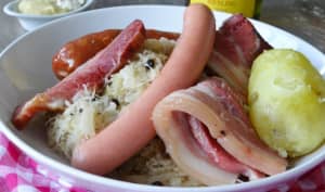 Choucroute garnie alsacienne