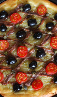 Pissaladière avec tomates cerises