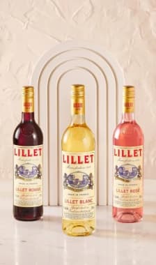 3 bouteilles de Lillet blanc, rouge et rosé