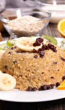 Bowl cake avec orange, banane et kiwi