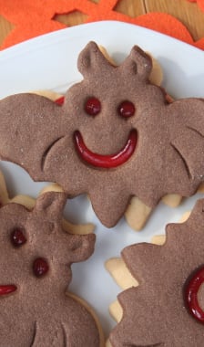 Biscuit en forme de chauve-souris, à la confiture