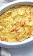 Gratin de pommes de terre dans un plat à four